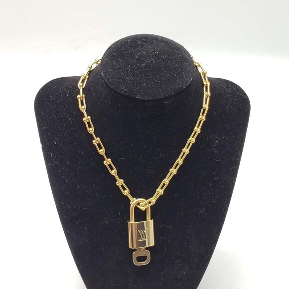 Authentic Louis Vuitton Lock and Key Gold Color with Gold Plated Chain Necklace - Picture 1 of 8